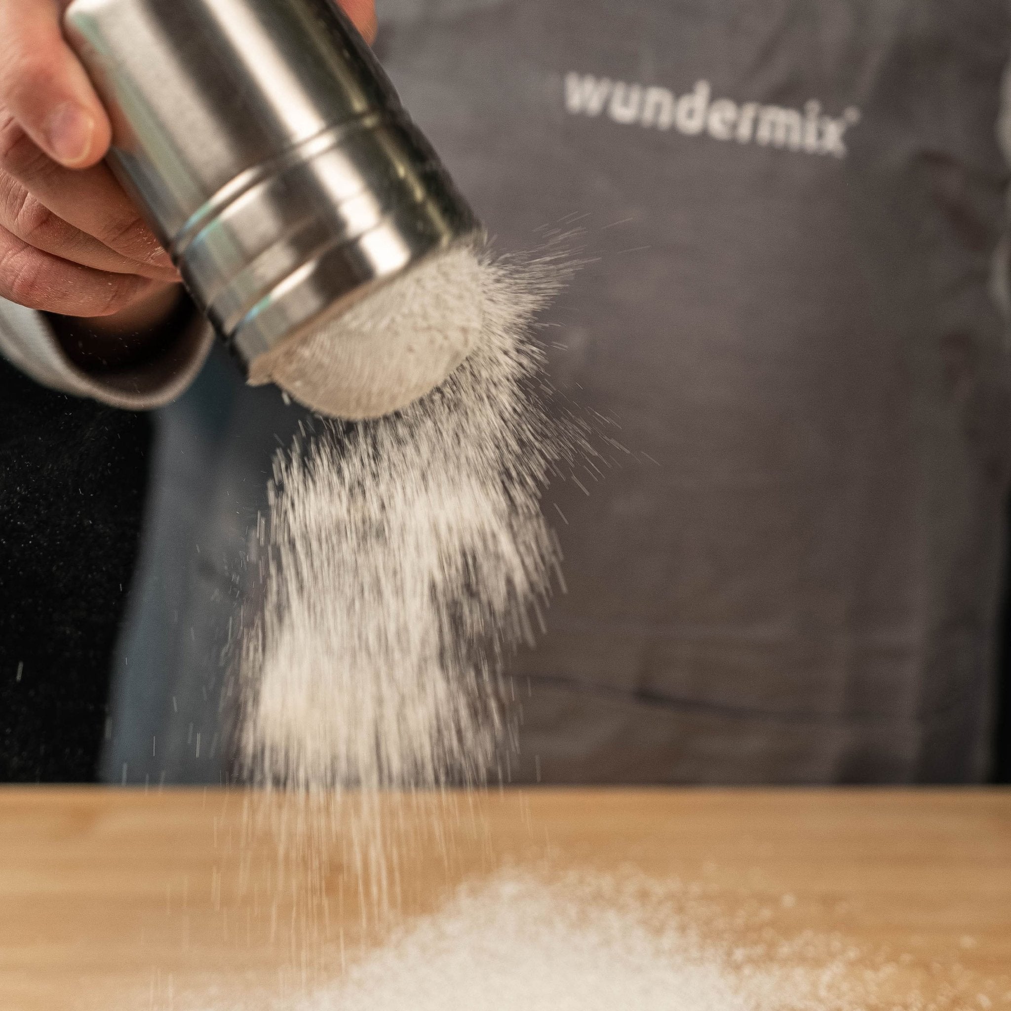 StreuPro | Edelstahl-Streuer für Mehl, Puderzucker, Kakaopulver, Zimtzucker